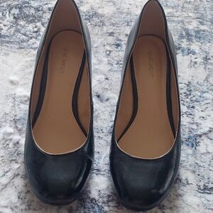 Nine West Black Leather Round-Toe Ballet Flats